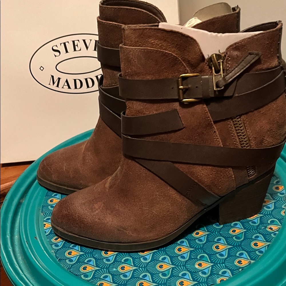Steve Madden boots